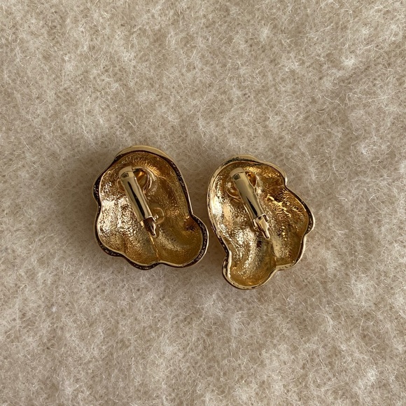 3 for $30 vintage gold structured ear clips with sparkles - Picture 7 of 7